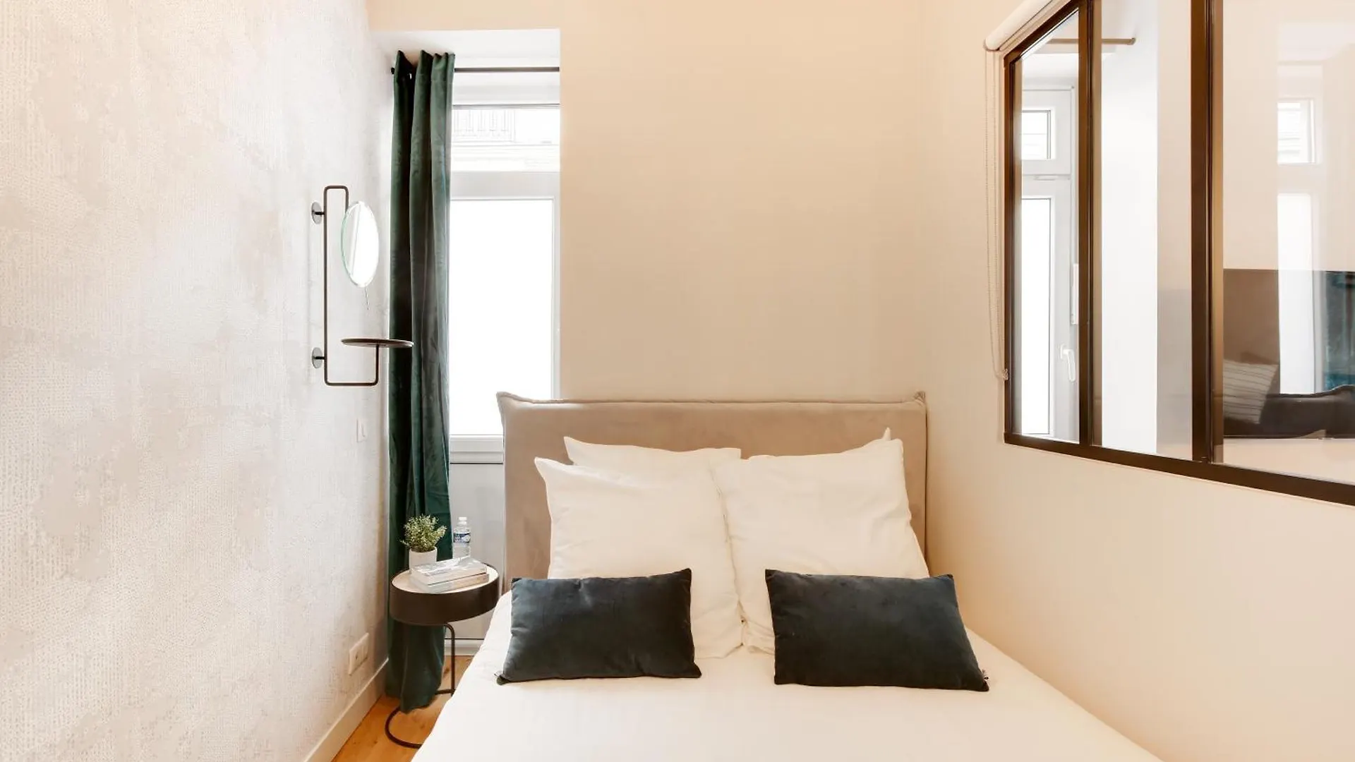 Explore Local Bakeries From A Boho Artist Loft Párizs 0*,